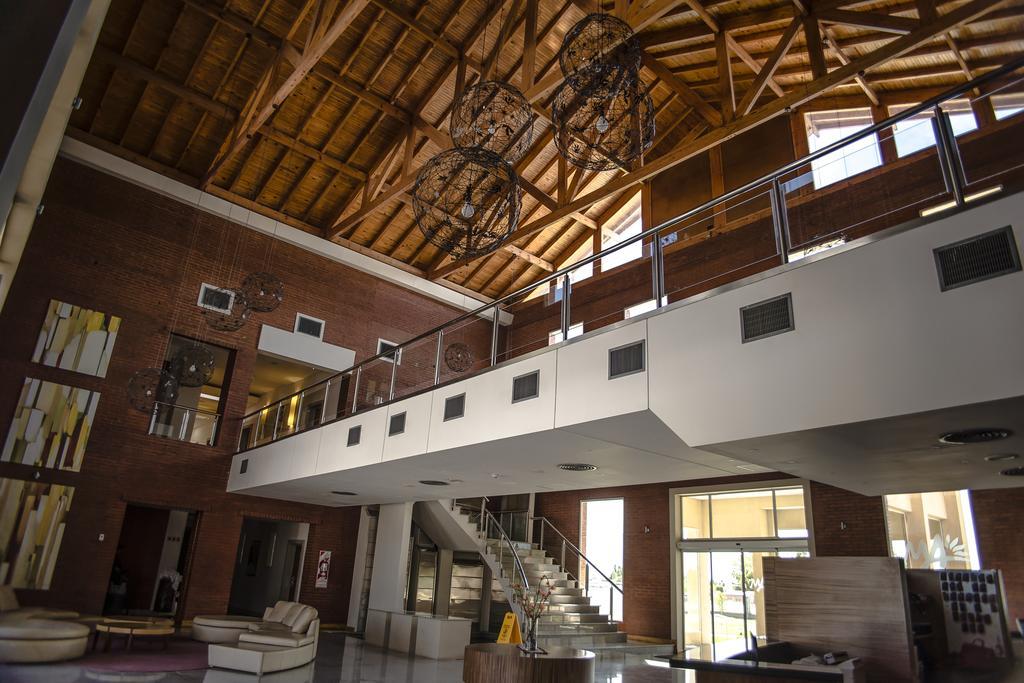 Antu Malal Hotel Plaza Huincul Exterior foto